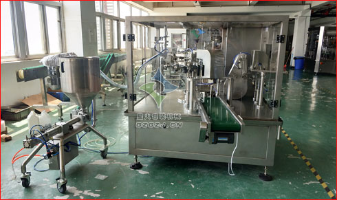 給袋式醬料自動(dòng)包裝機(jī),自立袋裝番茄醬包裝機(jī)