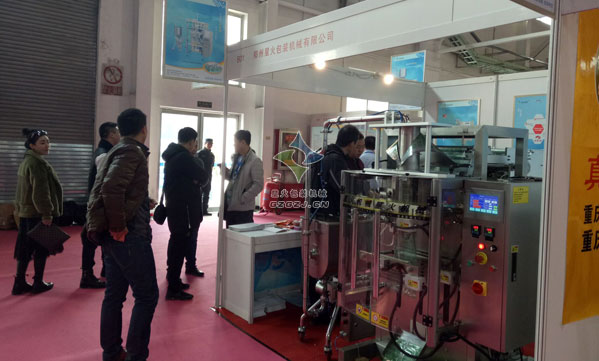 顆粒醬料包裝機(jī)工廠圖