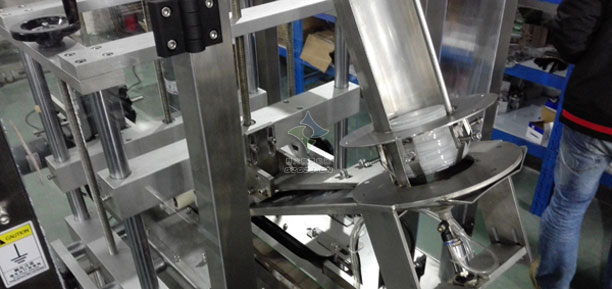 易拉罐封口機,易拉蓋封口機