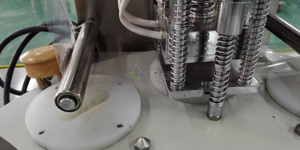 生物試劑灌裝封口機(jī)