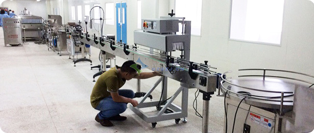 雙頭顆粒醬料灌裝生產(chǎn)線生成車間展示