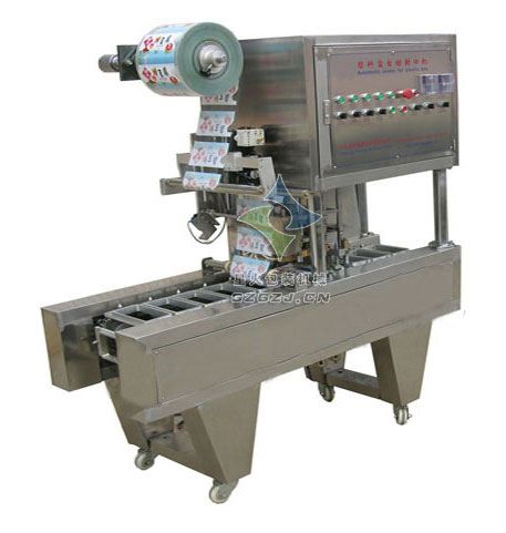 龍蝦包裝機(jī),十三香龍蝦盒裝包裝機(jī)