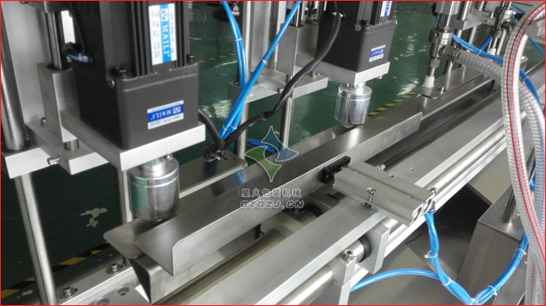 調(diào)味醬灌裝機,燒烤醬自動灌裝機