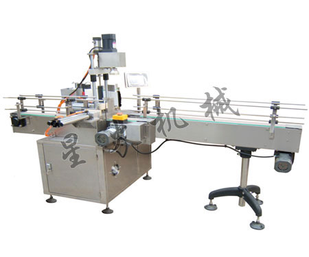 超大瓶定位貼標機